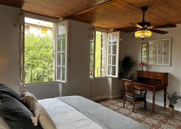 Holiday home La Maison Fontaine - Light Airy In The Heart Of Pzenas *
