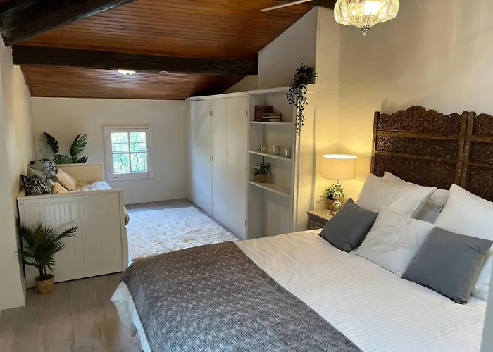 La Maison Fontaine - Light Airy In The Heart Of Pzenas Pezenas