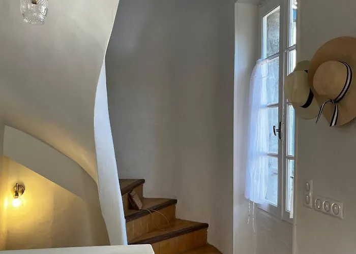 La Maison Fontaine - Light Airy In The Heart Of Pzenas Pezenas