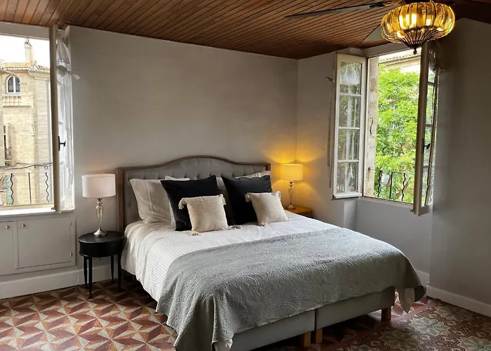 La Maison Fontaine - Light Airy In The Heart Of Pzenas